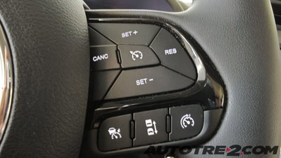 Jeep Renegade 1.3 T4 190CV PHEV 4xe AT6 Limited (13)