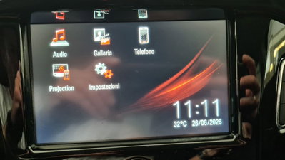 Opel Corsa 1.4 90CV GPL Tech 5 porte 120 Anniversary (17)