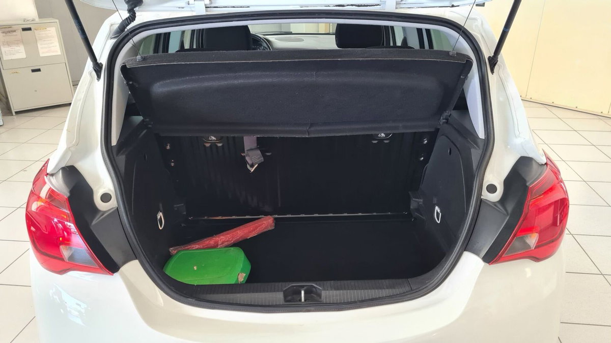 Opel Corsa 1.4 90CV GPL Tech 5 porte 120 Anniversary (7)