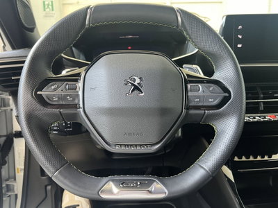 Peugeot 2008 BlueHDi 130 S&S EAT8 GT Pack (11)