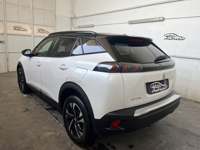 Peugeot 2008 BlueHDi 130 S&S EAT8 GT Pack (2)