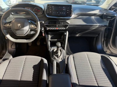 Peugeot 2008 PureTech 100 S&S Active (9)