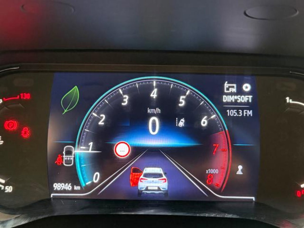 Renault Captur TCe 100 CV GPL Intens (14)