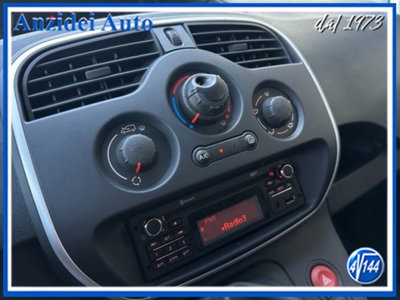 Renault Kangoo 1.5 dCi 110CV F.AP. 4p. Express Maxi Combi Ice (13)