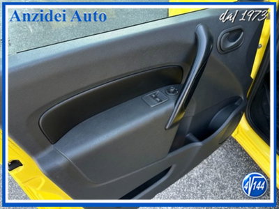 Renault Kangoo 1.5 dCi 110CV F.AP. 4p. Express Maxi Combi Ice (19)
