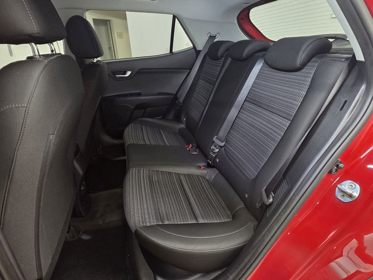 Kia Stonic 1.0 T-GDi 100 CV MHEV iMT Style (10)