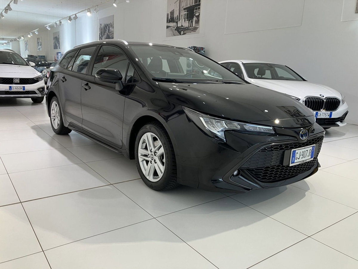 Toyota Corolla Touring Sports 1.8 Hybrid Style (3)