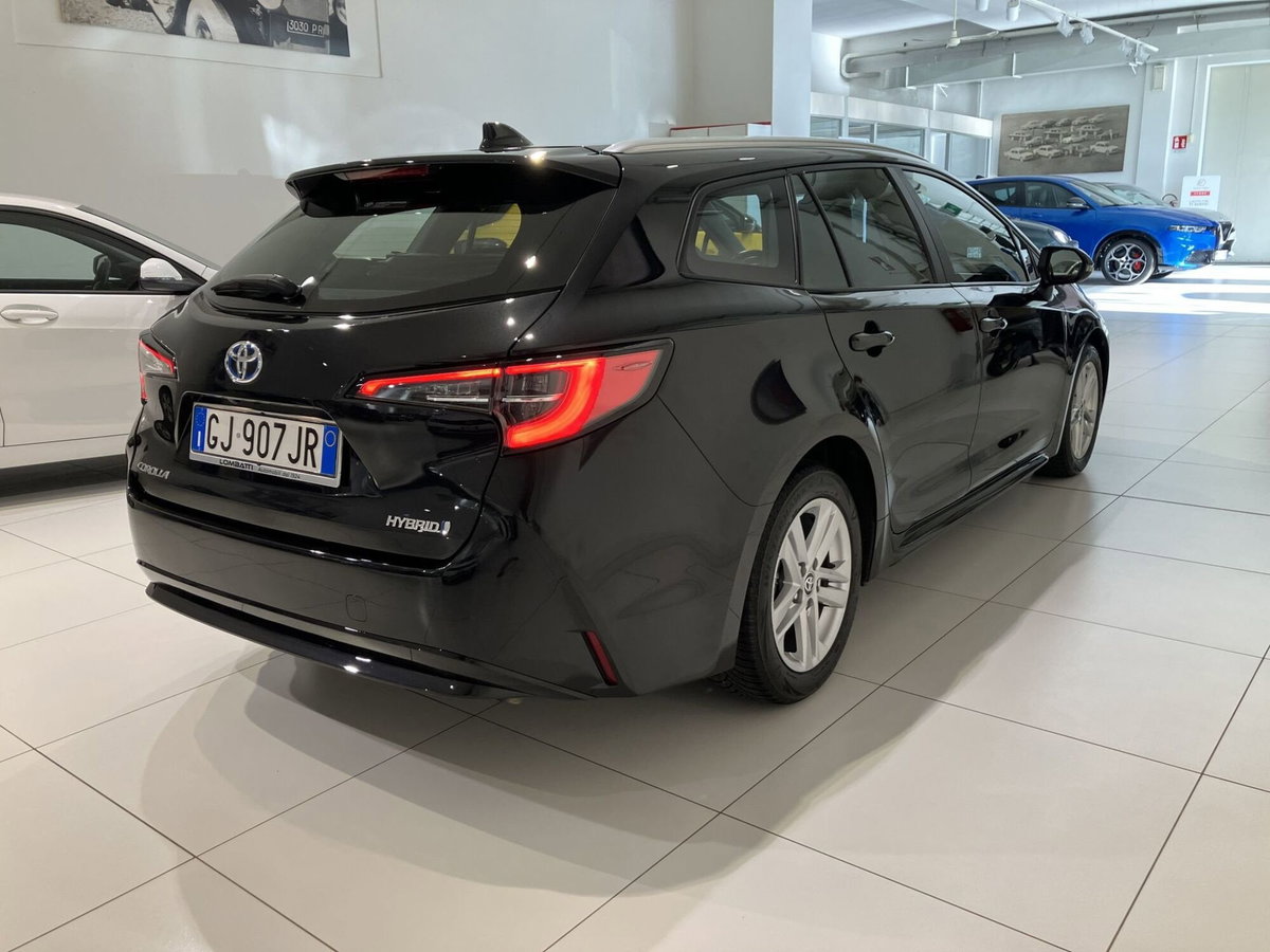 Toyota Corolla Touring Sports 1.8 Hybrid Style (6)
