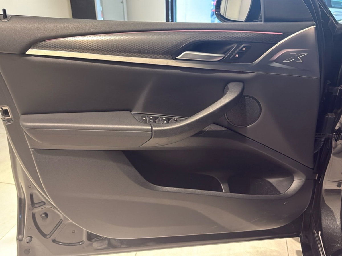 BMW X4 xdrive20i mhev 48V Msport auto (19)