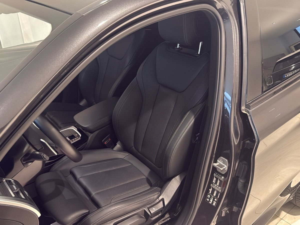 BMW X4 xdrive20i mhev 48V Msport auto (3)