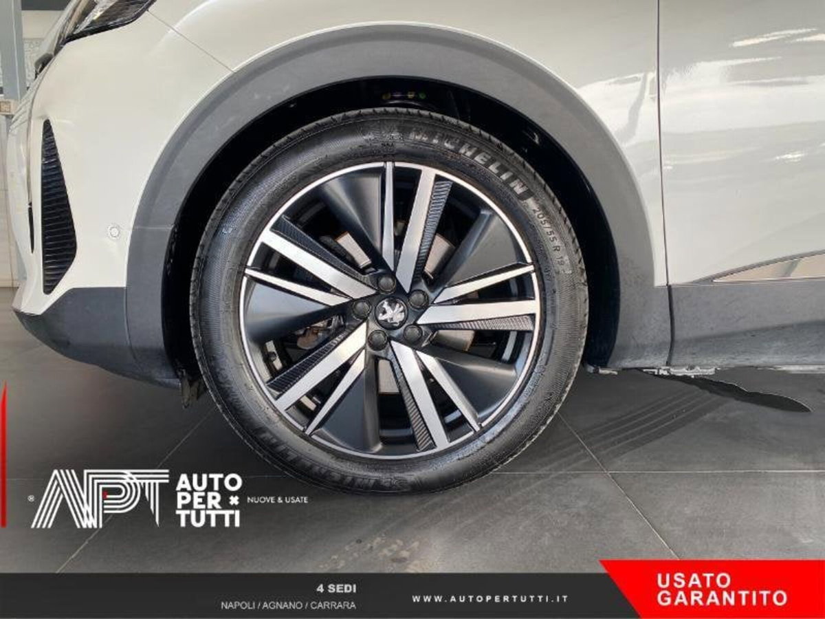 Peugeot 3008 Hybrid4 300 e-EAT8 GT Pack (5)