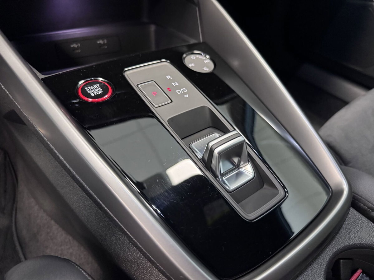 Audi RS 3 Sportback 3 TFSI quattro S tronic (18)