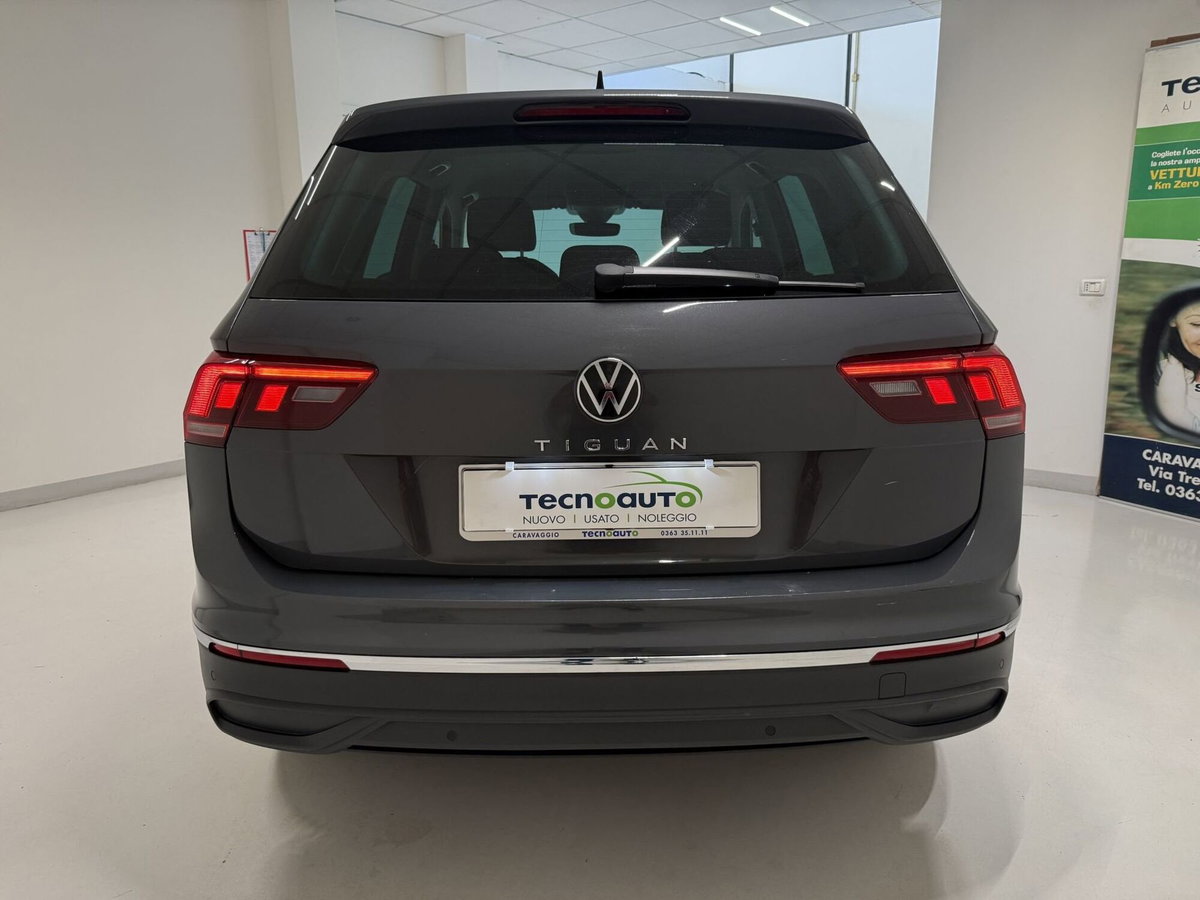 Volkswagen Tiguan 2.0 tdi Life 150cv dsg (14)