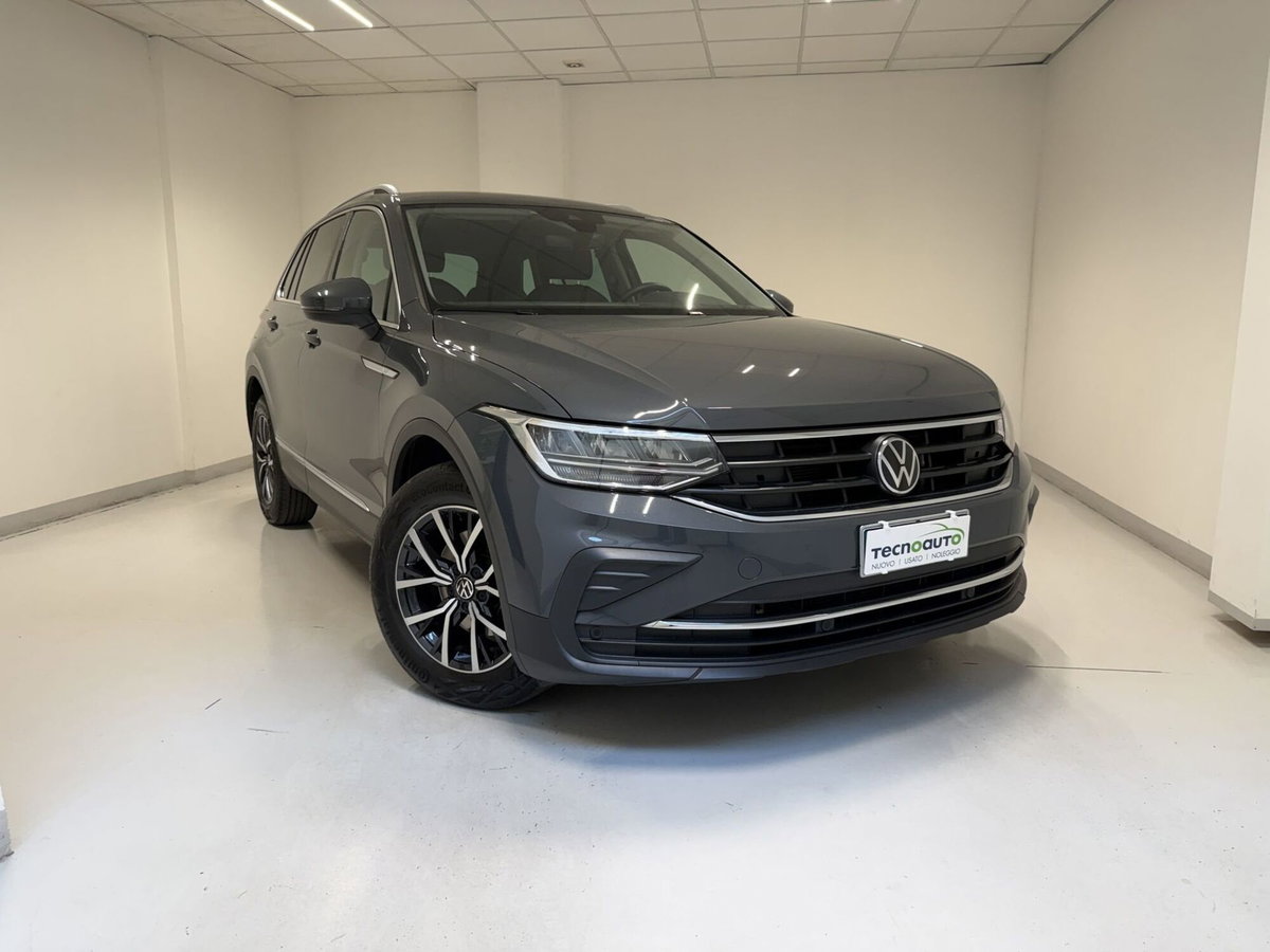 Volkswagen Tiguan 2.0 tdi Life 150cv dsg (2)