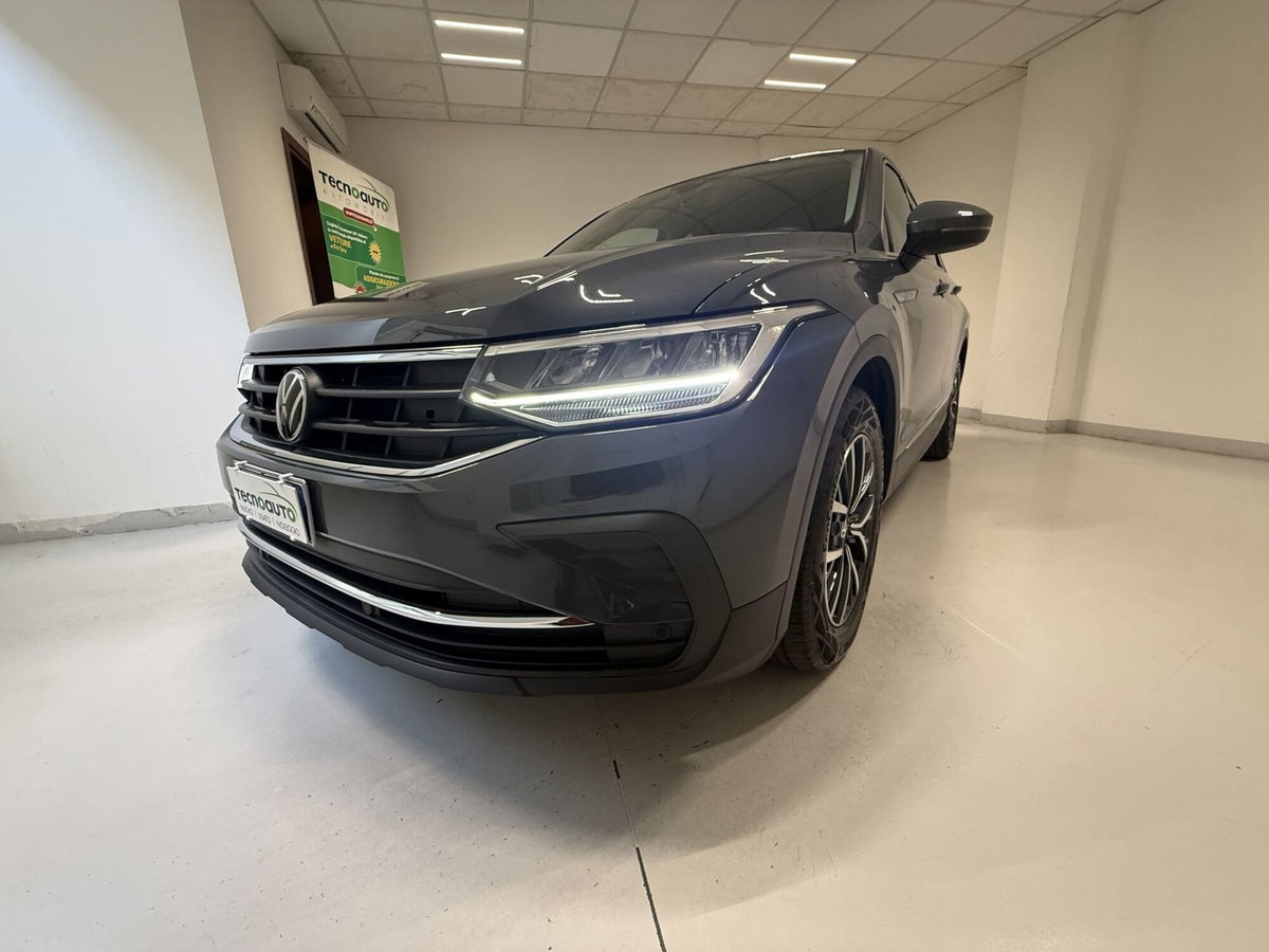 Volkswagen Tiguan 2.0 tdi Life 150cv dsg (7)