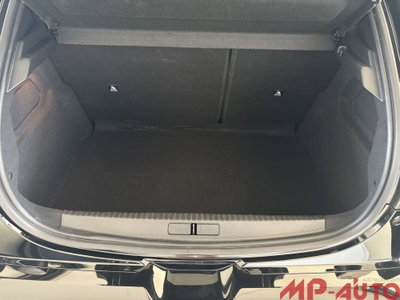 Lancia Ypsilon 54kWh LX 156cv (13)