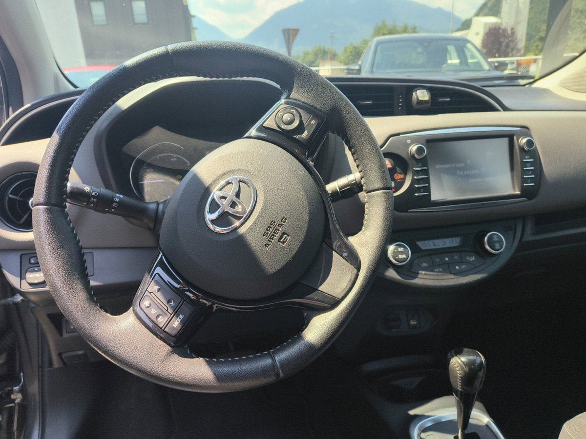 Toyota Yaris 1.5 Hybrid 5 porte Cool (15)