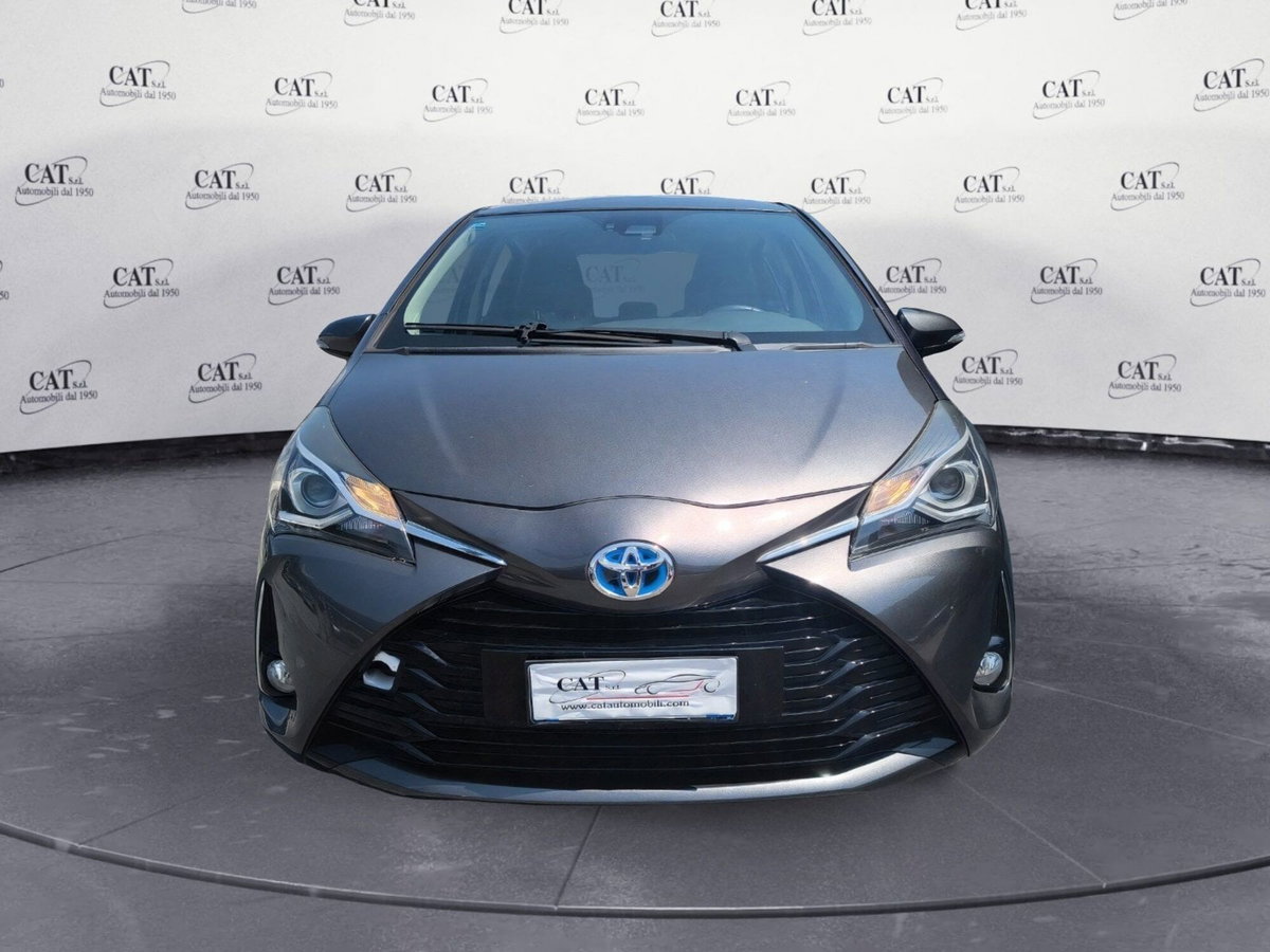 Toyota Yaris 1.5 Hybrid 5 porte Cool (3)