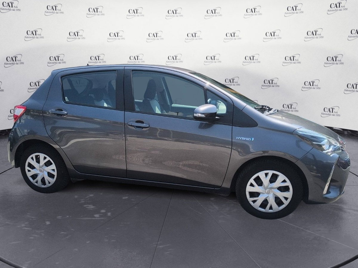 Toyota Yaris 1.5 Hybrid 5 porte Cool (5)