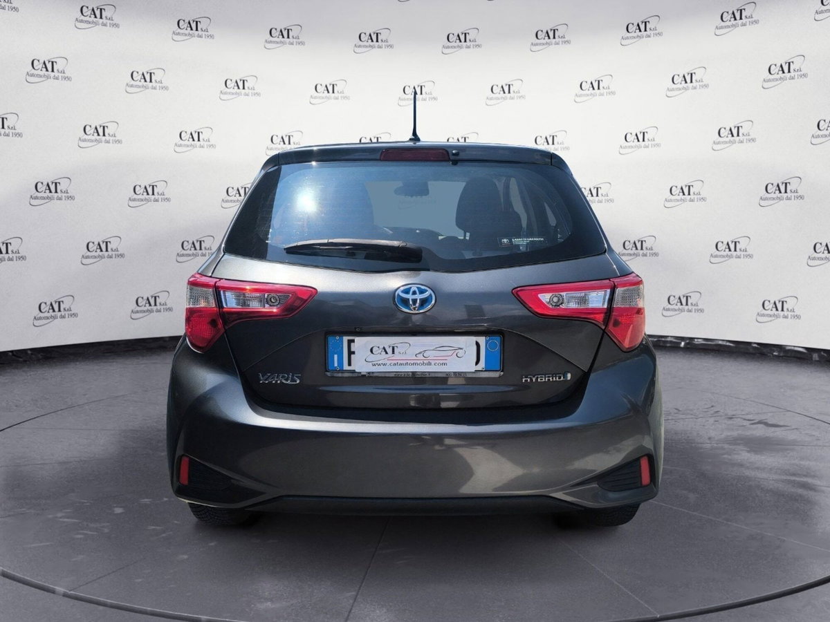 Toyota Yaris 1.5 Hybrid 5 porte Cool (8)