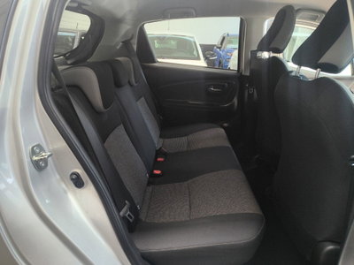 Toyota Yaris 1.5 Hybrid 5 porte Y20 Bitone (12)