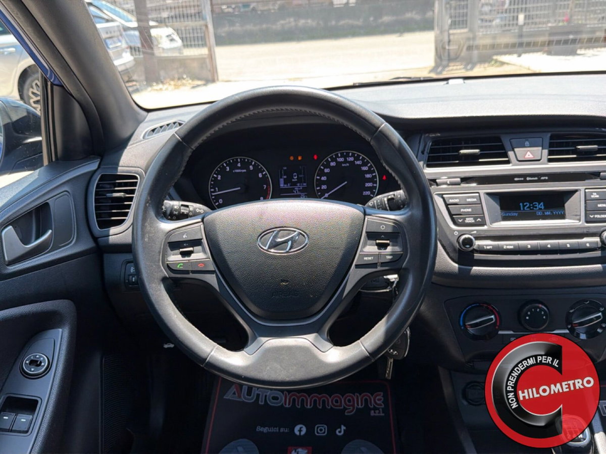 Hyundai i20 1.2 84 CV 5 porte Comfort (16)