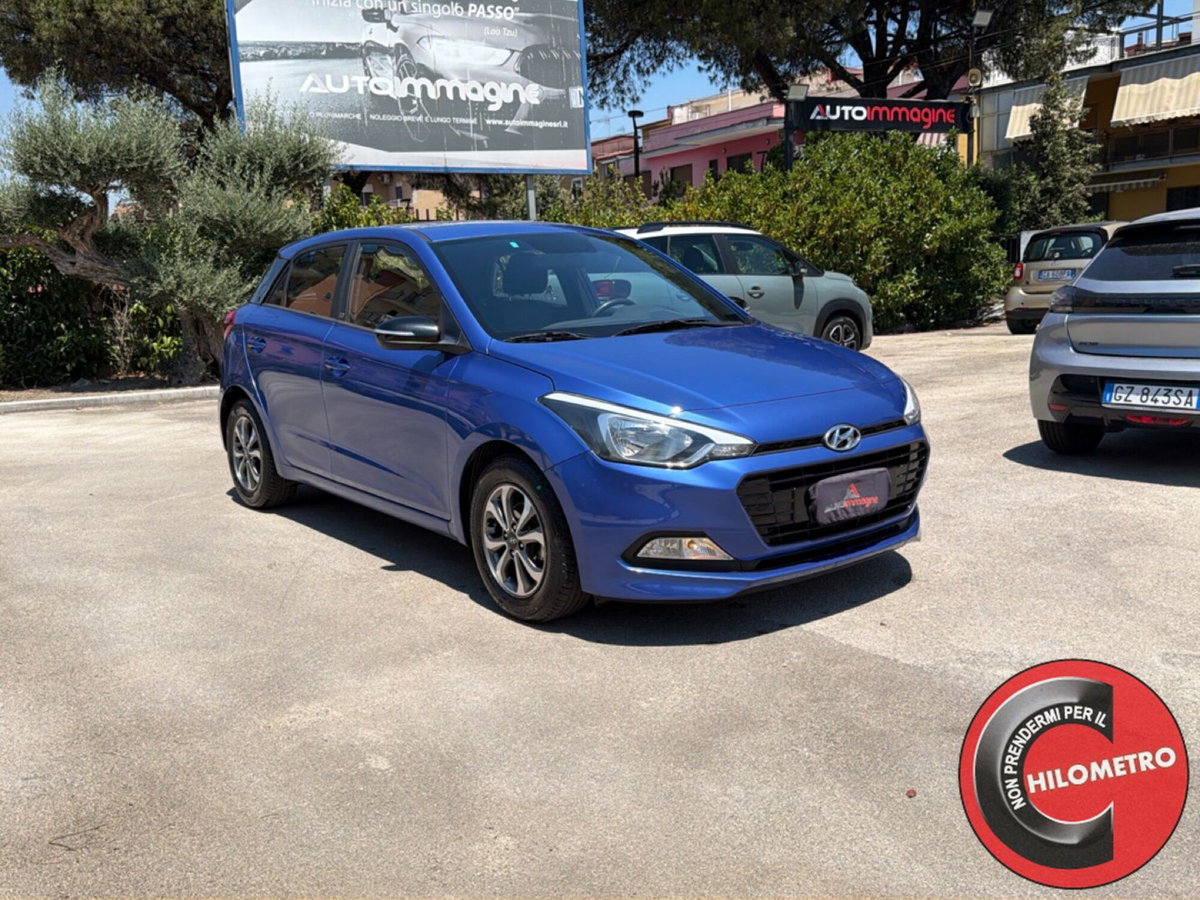 Hyundai i20 1.2 84 CV 5 porte Comfort (8)