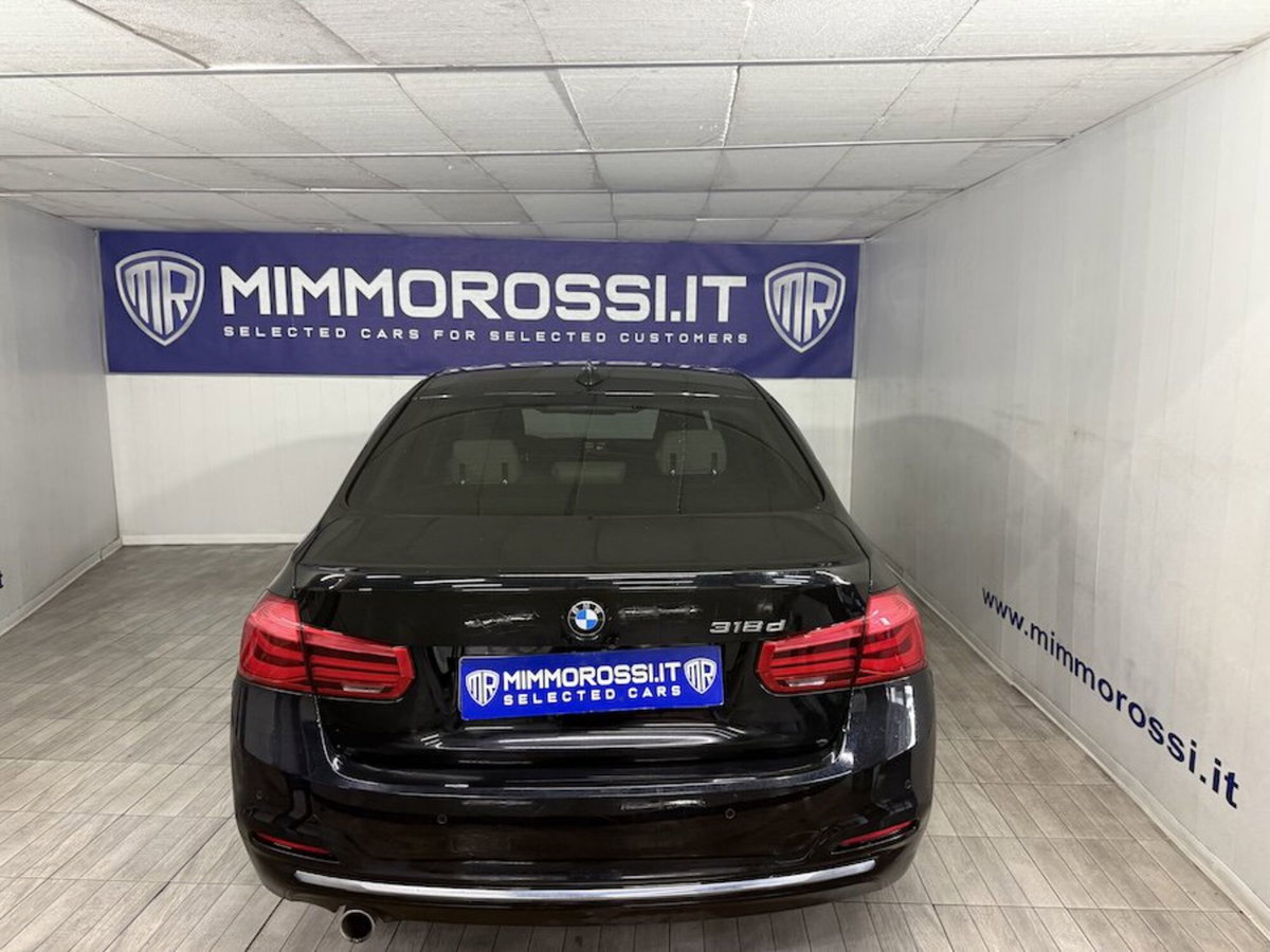BMW Serie 3 318d Luxury (10)