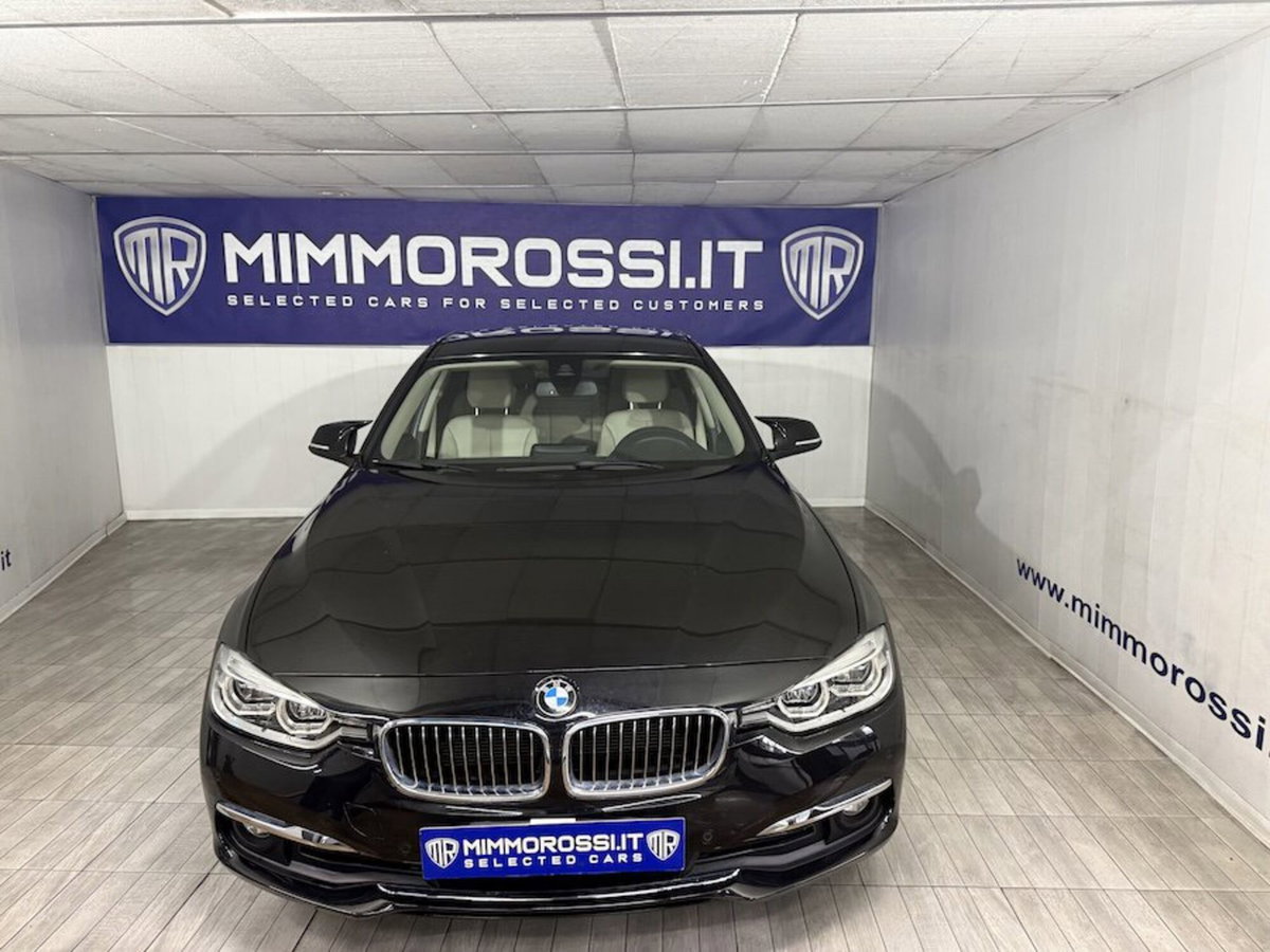 BMW Serie 3 318d Luxury (4)
