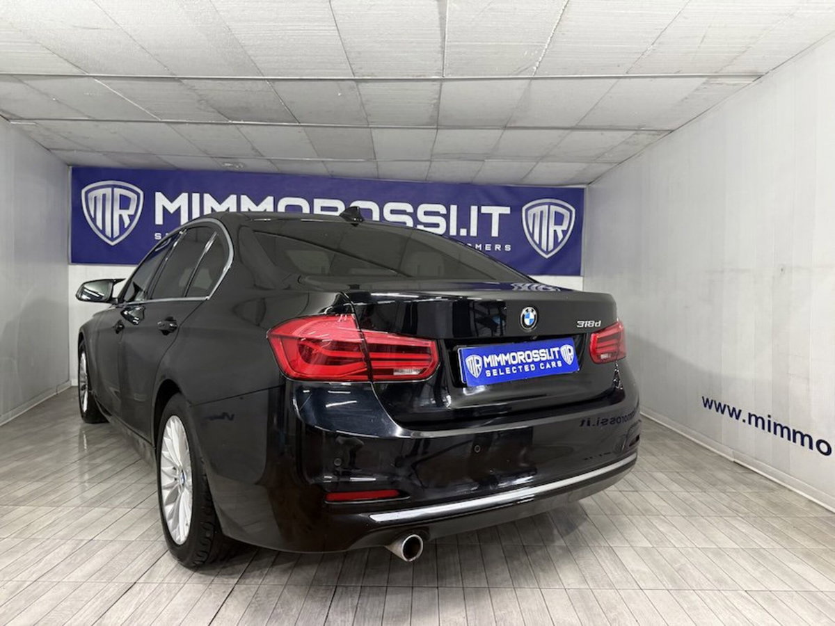 BMW Serie 3 318d Luxury (9)