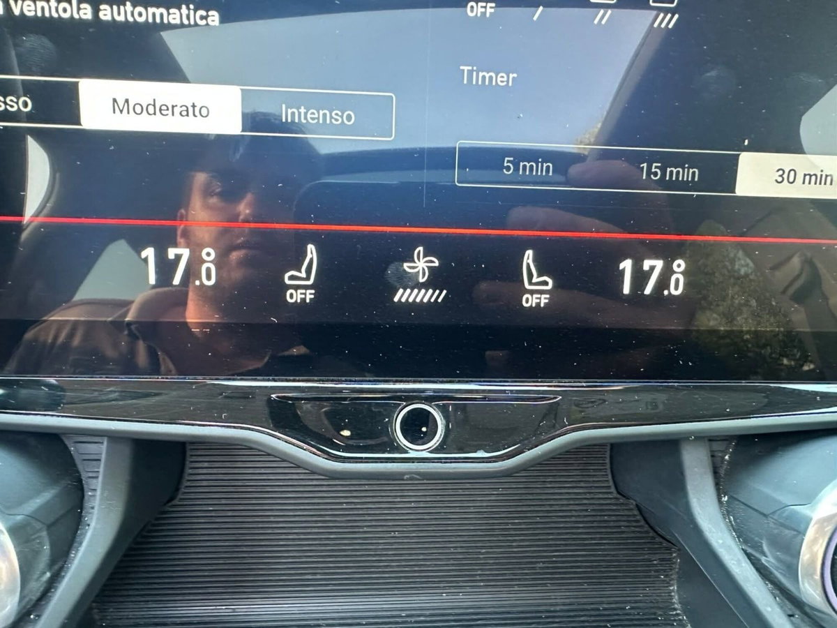 Lynk & Co 01 01 1.5 td phev (17)