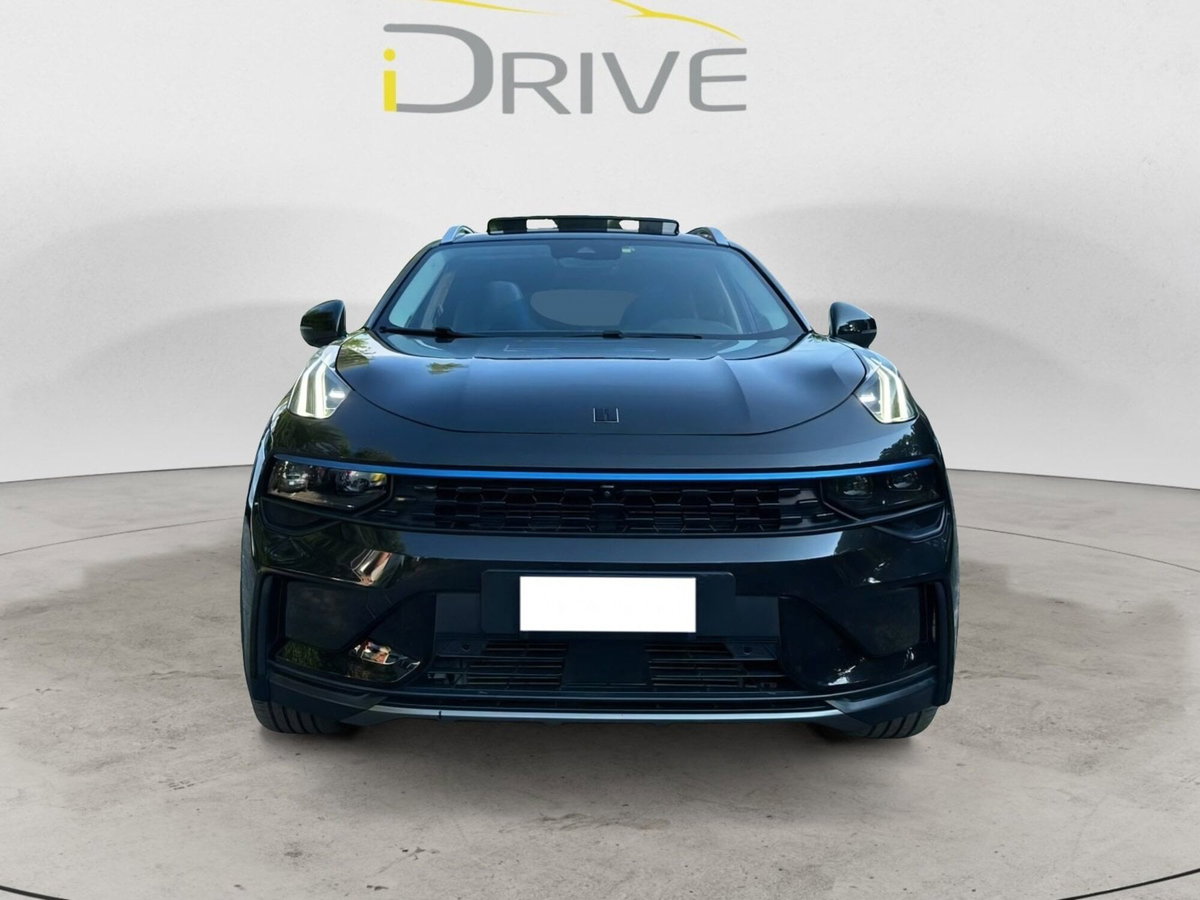 Lynk & Co 01 01 1.5 td phev (3)