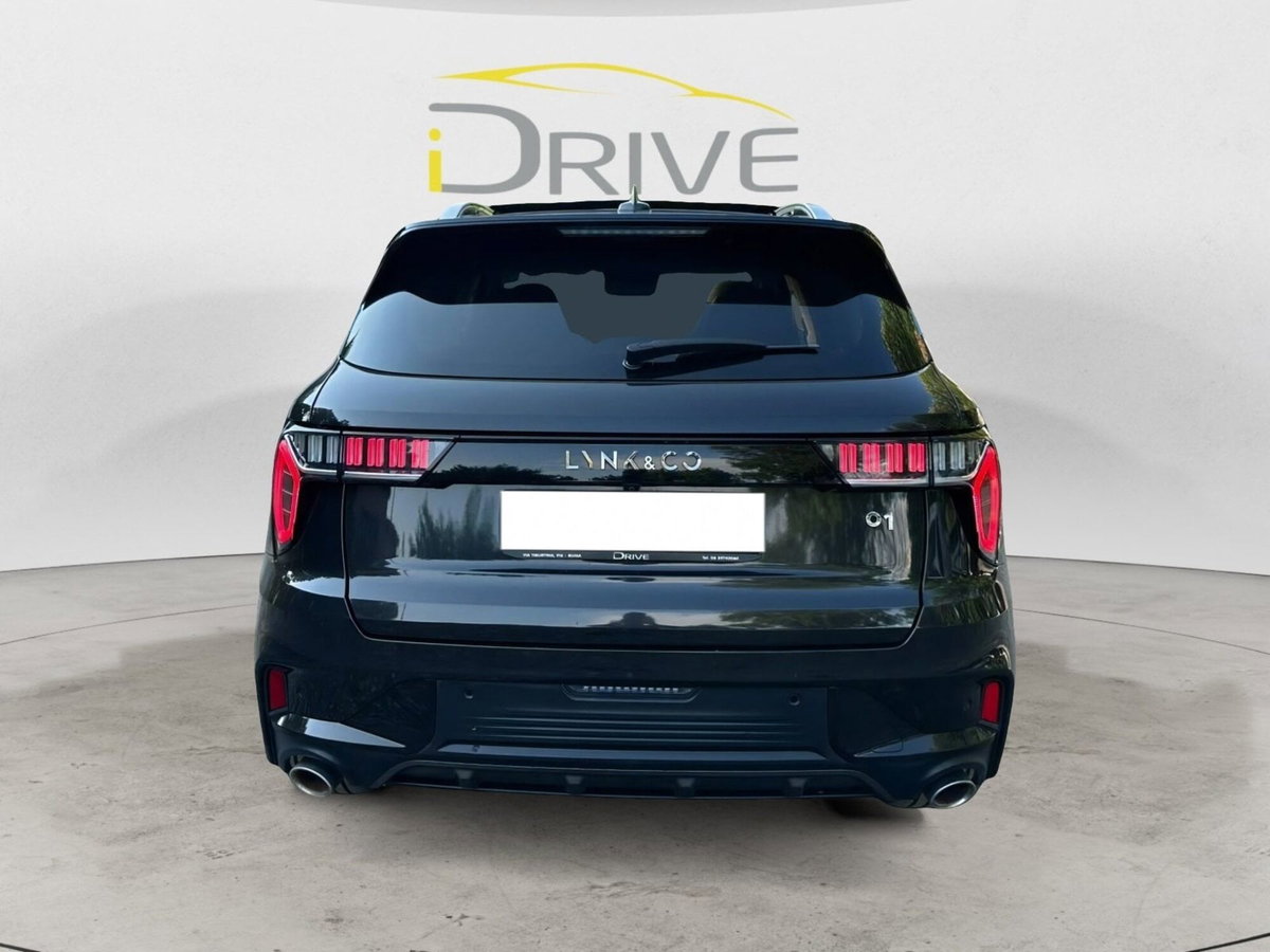 Lynk & Co 01 01 1.5 td phev (5)
