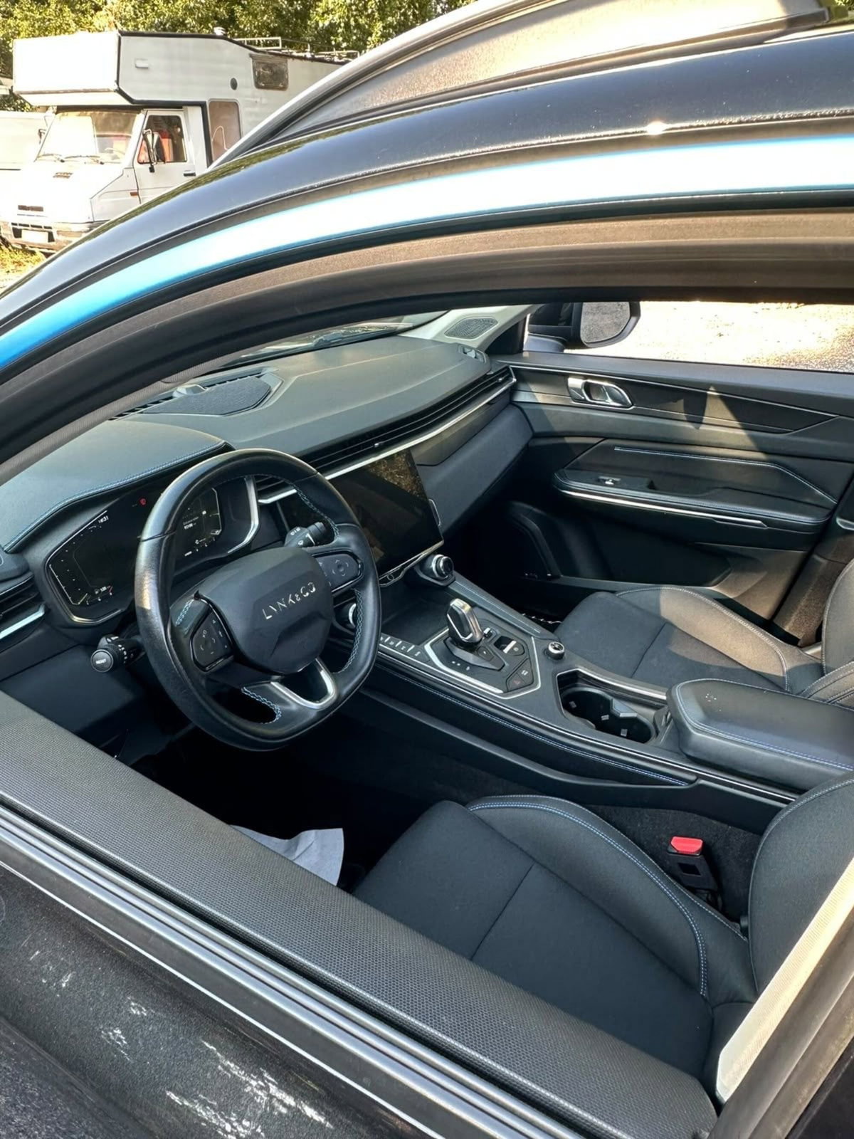 Lynk & Co 01 01 1.5 td phev (9)