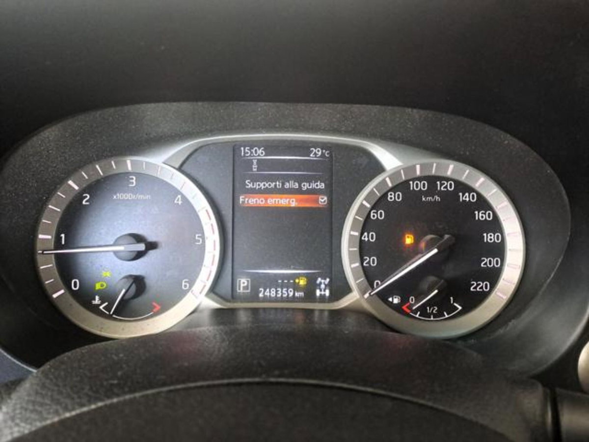 Nissan Navara 2.3 dCi 190 CV 4WD Double Cab N-Connecta (11)