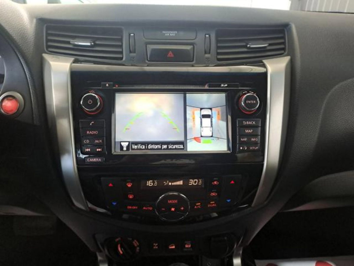 Nissan Navara 2.3 dCi 190 CV 4WD Double Cab N-Connecta (12)