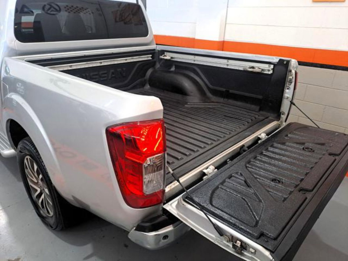 Nissan Navara 2.3 dCi 190 CV 4WD Double Cab N-Connecta (18)