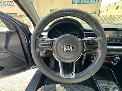 Kia Stonic 1.4 MPI 100 CV Style (9)