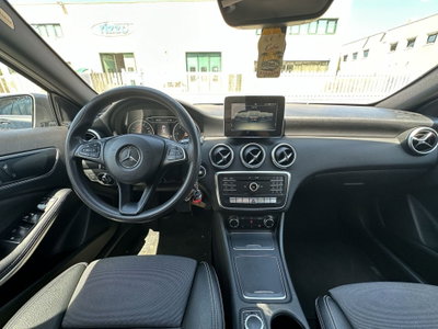 Mercedes-Benz Classe A 160 d Automatic Sport (10)