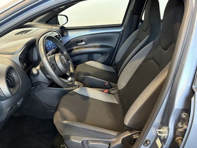 Toyota Aygo X 1.0 Active 72cv (13)