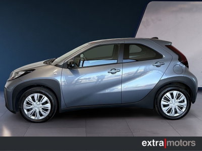 Toyota Aygo X 1.0 Active 72cv (4)
