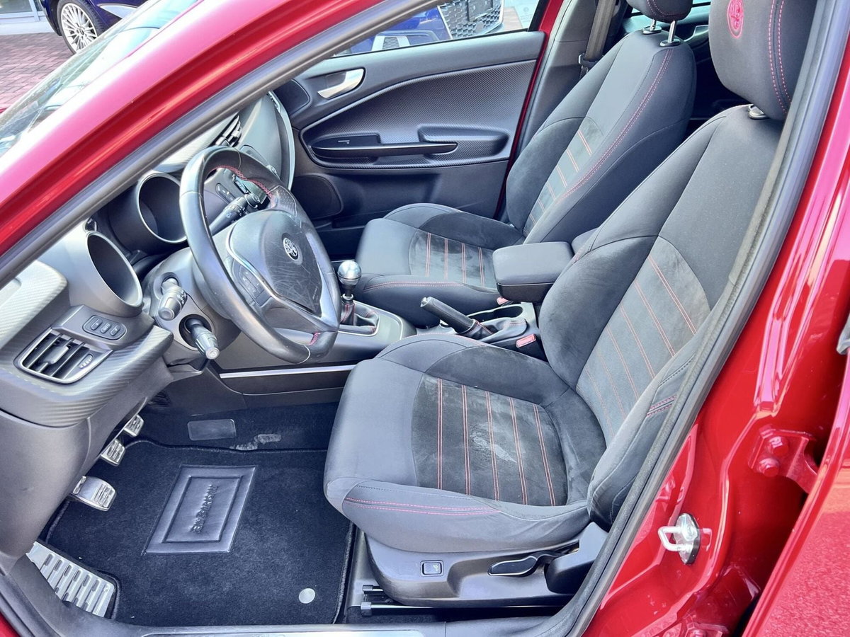 Alfa Romeo Giulietta 1.6 JTDm Ti 120cv (5)