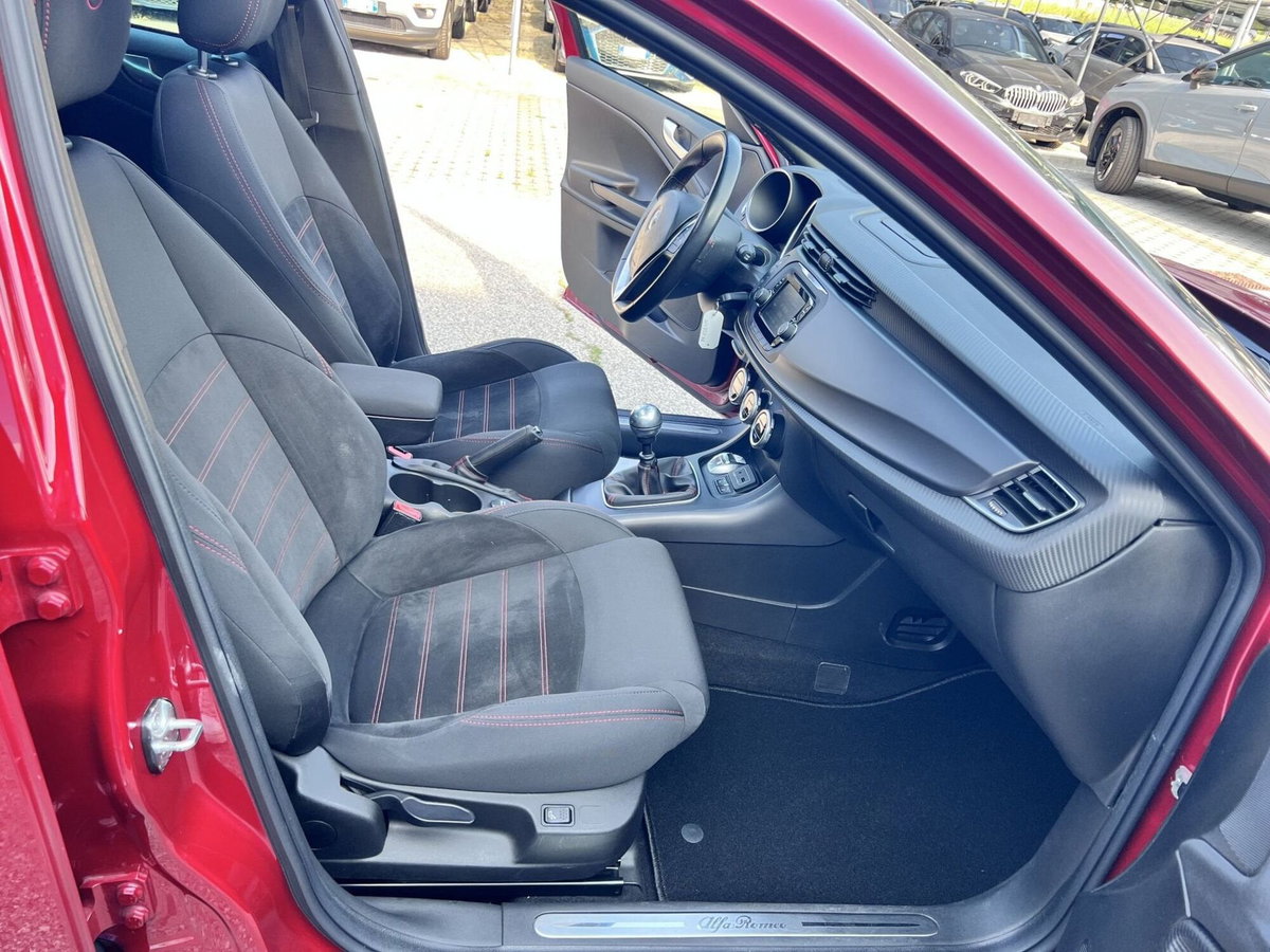 Alfa Romeo Giulietta 1.6 JTDm Ti 120cv (6)