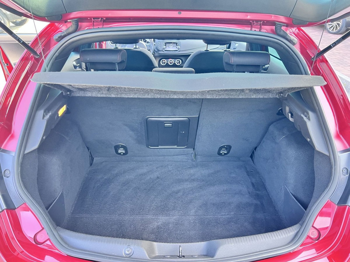Alfa Romeo Giulietta 1.6 JTDm Ti 120cv (8)