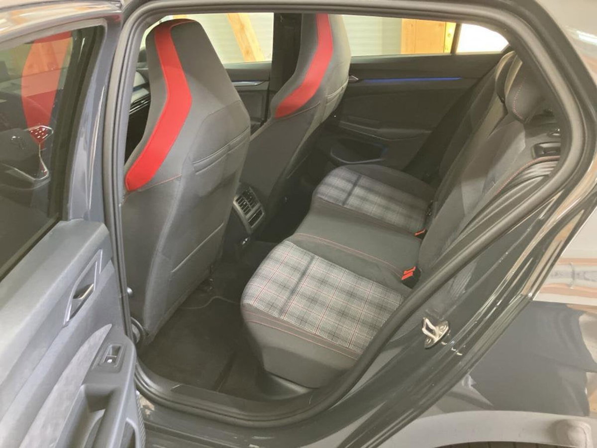 Volkswagen Golf 2.0 TSI GTI DSG (8)