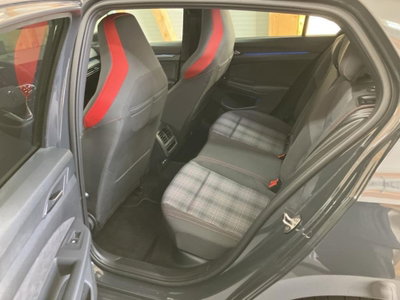 Volkswagen Golf 2.0 TSI GTI DSG (8)