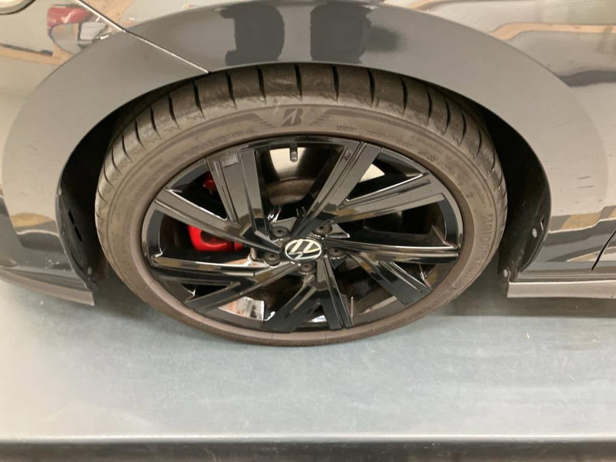 Volkswagen Golf 2.0 TSI GTI DSG (9)
