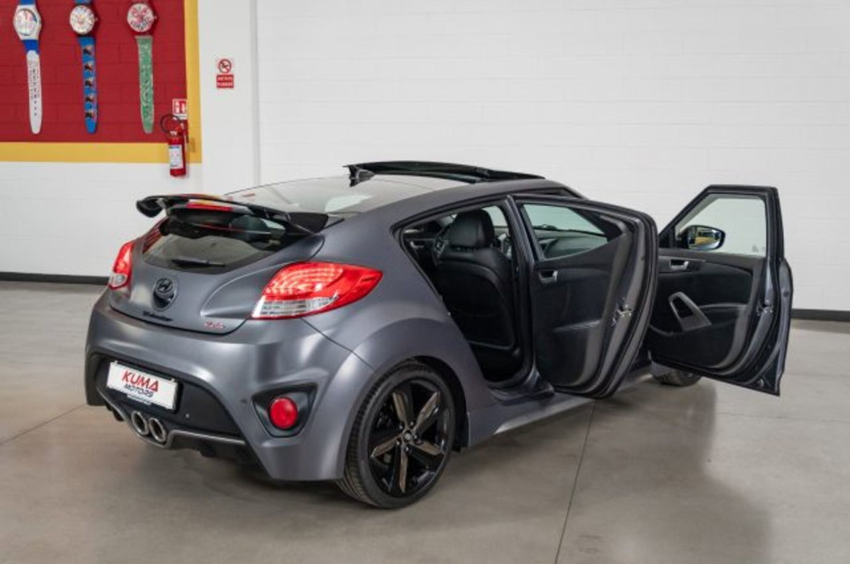 Hyundai Veloster 1.6 T GDI (19)