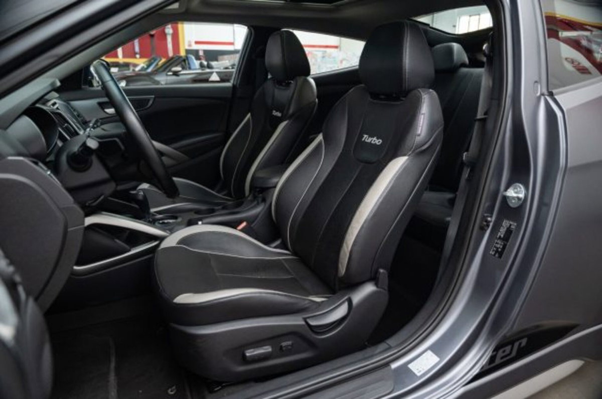 Hyundai Veloster 1.6 T GDI (3)
