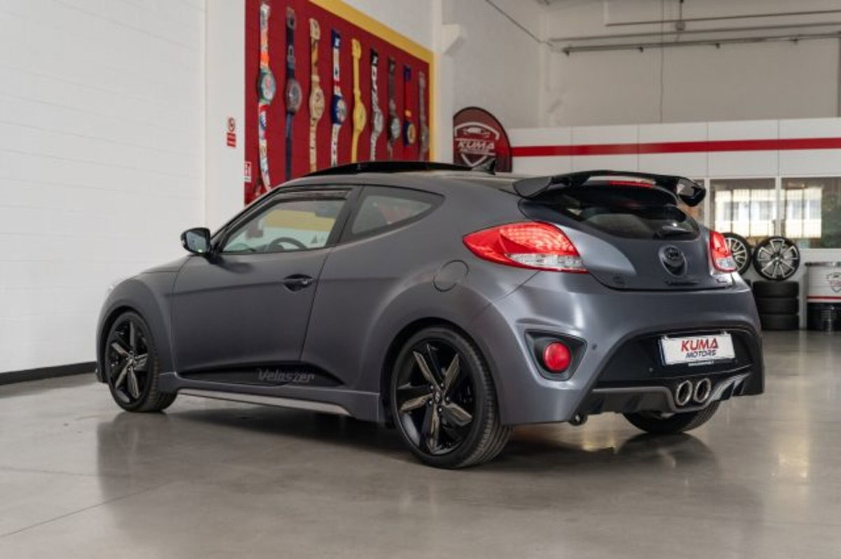 Hyundai Veloster 1.6 T GDI (4)
